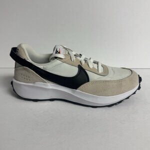 Nike Women’s Waffle Debut Sneaker White Size 8 M